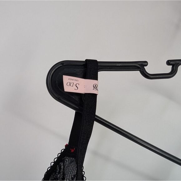 Victoria's Secret Black Bralette with Red Heart Details - Picture 6 of 6